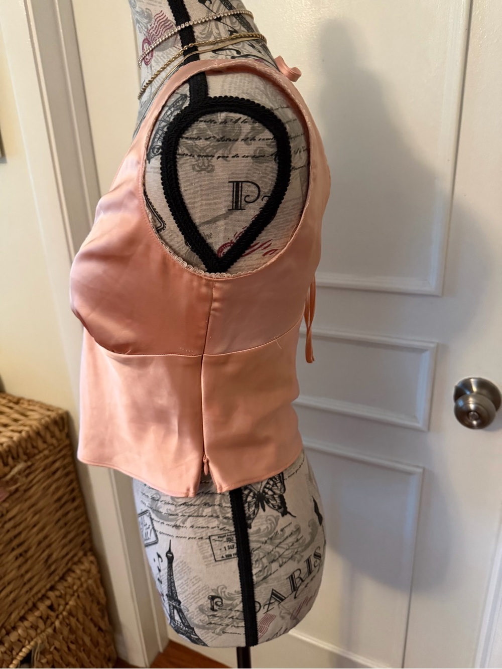 Wild Fable XS Peach Satin Tie Back Sleeveless V-Neck Cami Top - Picture 4 of 11